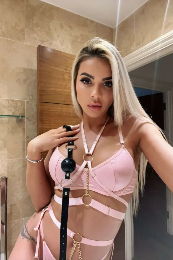 Ava profile image #6