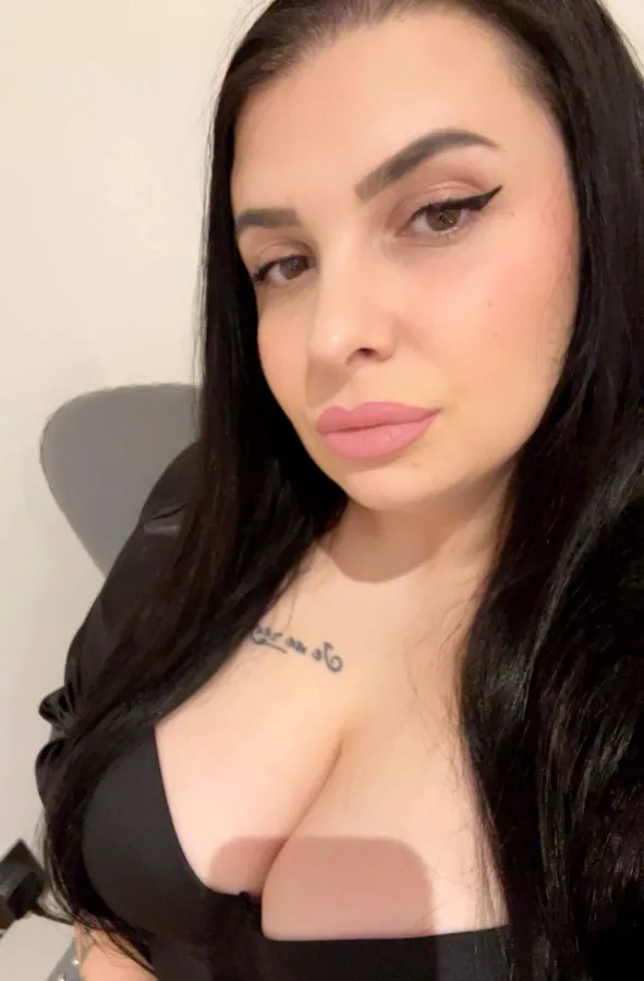 Carina profile image #3