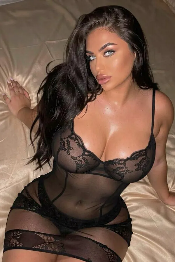Ashley profile image #4