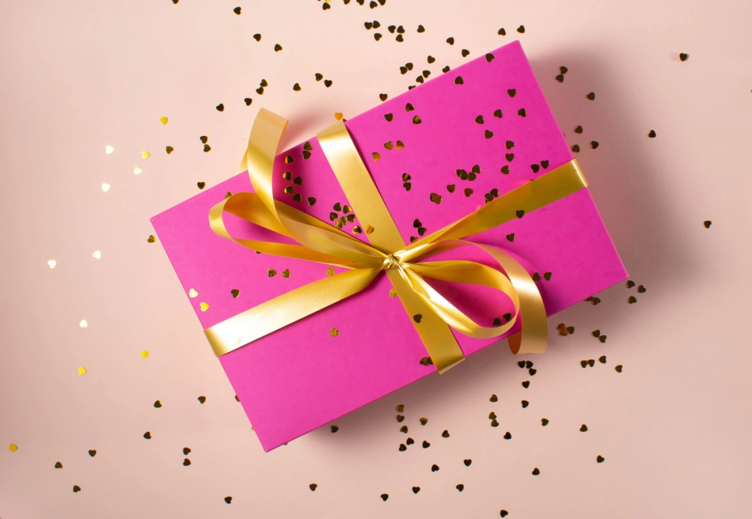Christmas Gifts to Give Your Escort