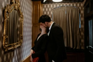 7 Tips to Be More Present on a Date