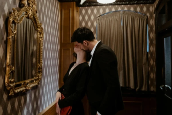 7 Tips to Be More Present on a Date