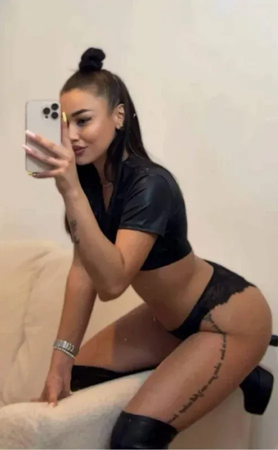 Mira selfie